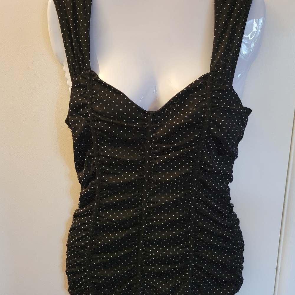 WHITE HOUSE BLACK MARKET sleeveless top  sz M blk w/ sm whi dots Keyhole neck